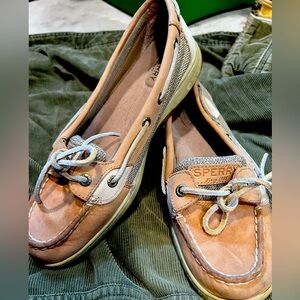 Sperrys Womens 8. Like new